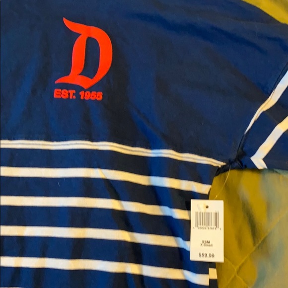 NWT Disney Park spirit jersey - Picture 3 of 5